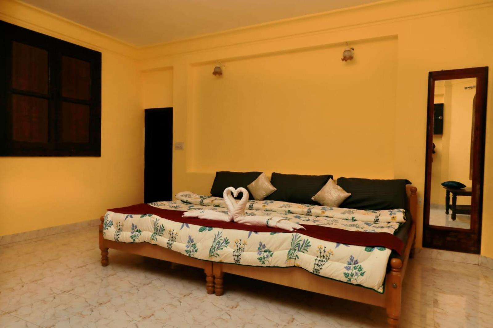 Bob Leisure Hotel Ооти Екстериор снимка