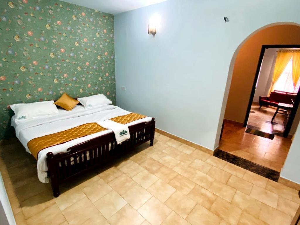 Bob Leisure Hotel Ооти Екстериор снимка